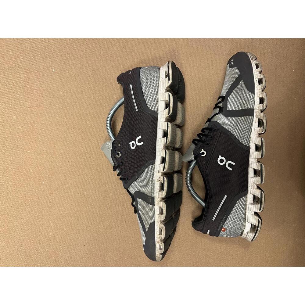 On Cloud Black - image 1